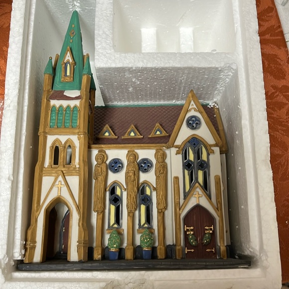 Dept 56 All Saints Corner Church - Picture 1 of 3